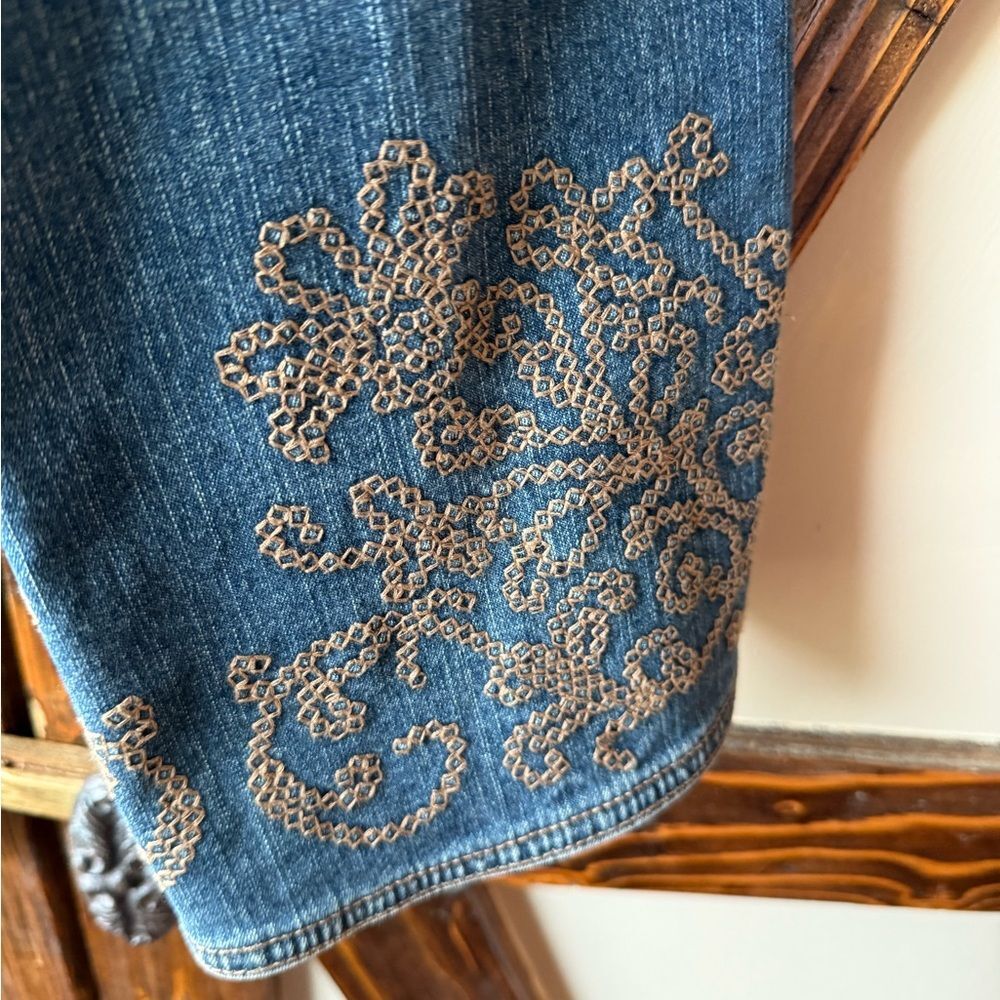 Talbot’s Denim Embroidered Jacket - Picture 2 of 4